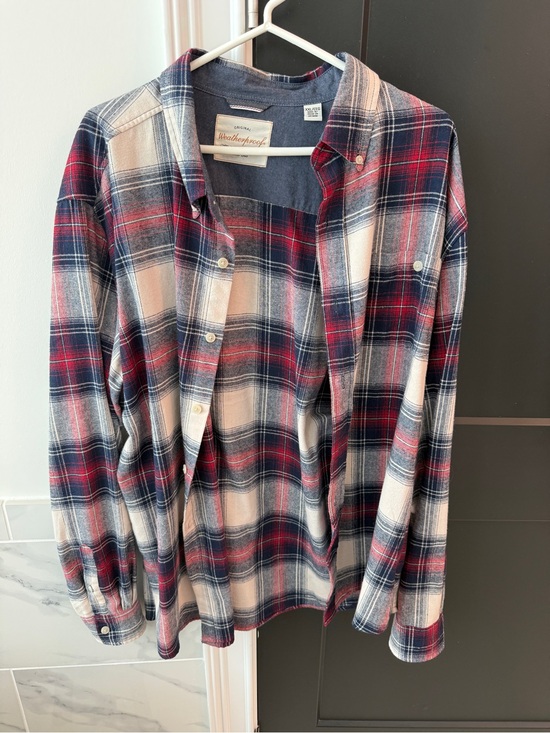 Weatherproof Other - Weatherproof Men’s Red, Navy & White Plaid Button-Down Shirt